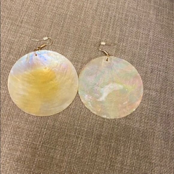 NWT Yellow disk earrings​​ - Picture 3 of 3